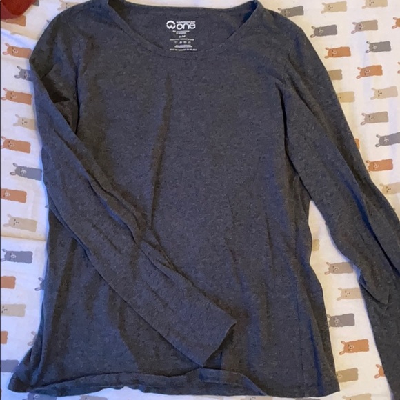 Plain grey shirt - Picture 1 of 1